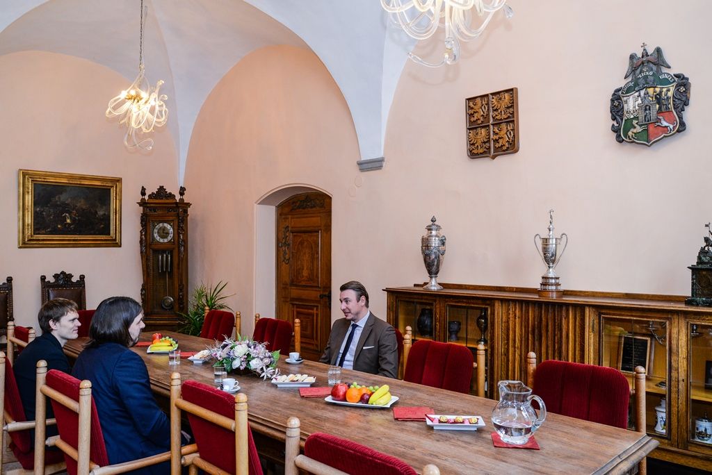 Házenkář Filip Jícha navštívil plzeňskou radnici (foto: M. Pecuch, 12.1.2018)