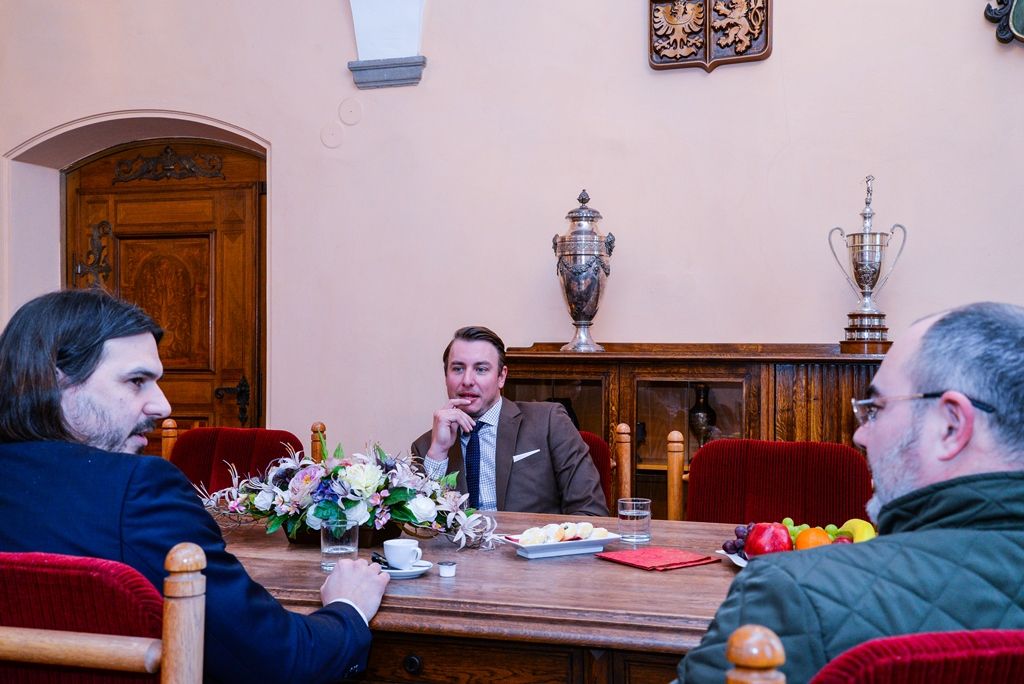 Házenkář Filip Jícha navštívil plzeňskou radnici (foto: M. Pecuch, 12.1.2018)