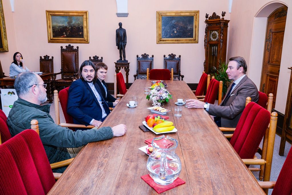 Házenkář Filip Jícha navštívil plzeňskou radnici (foto: M. Pecuch, 12.1.2018)