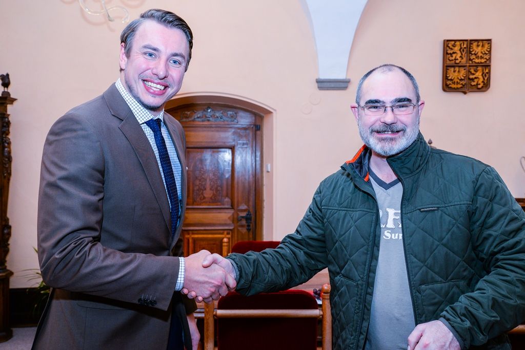Házenkář Filip Jícha navštívil plzeňskou radnici