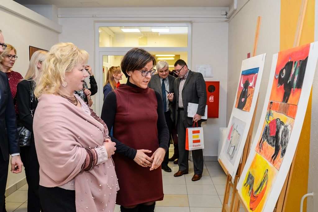 Děti z 15. základní školy ochutnaly speciality španělské kuchyně (foto: M. Pecuch, 7.2.2018)