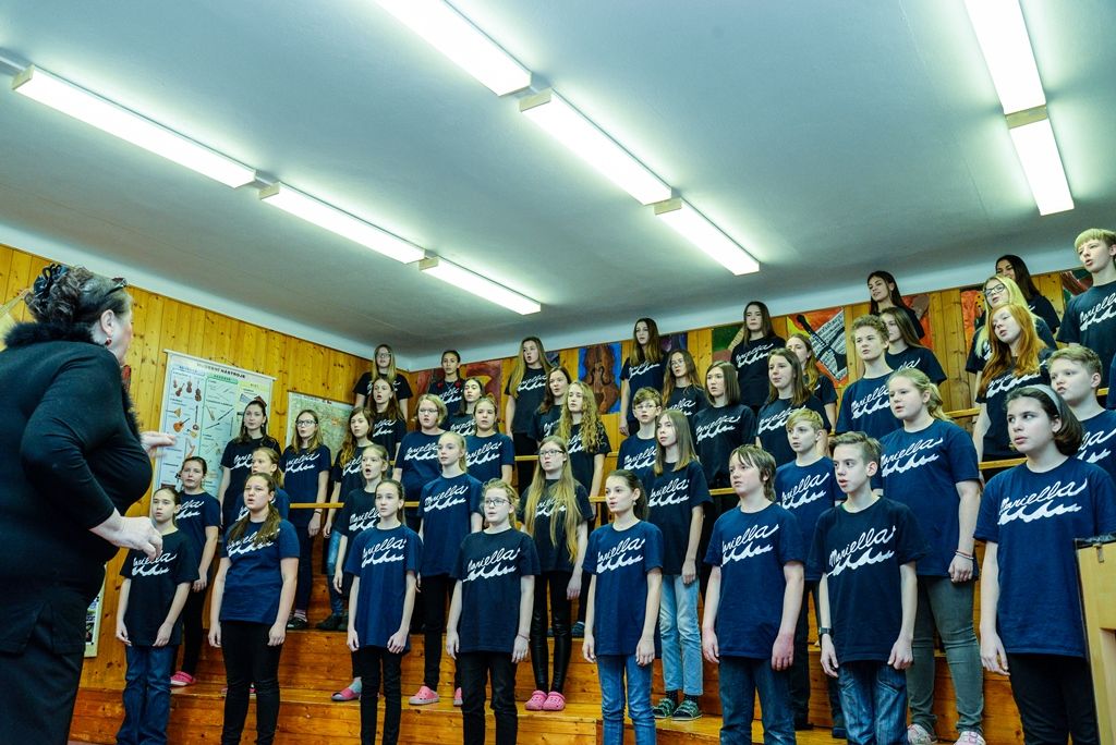 Děti z 15. základní školy ochutnaly speciality španělské kuchyně (foto: M. Pecuch, 7.2.2018)