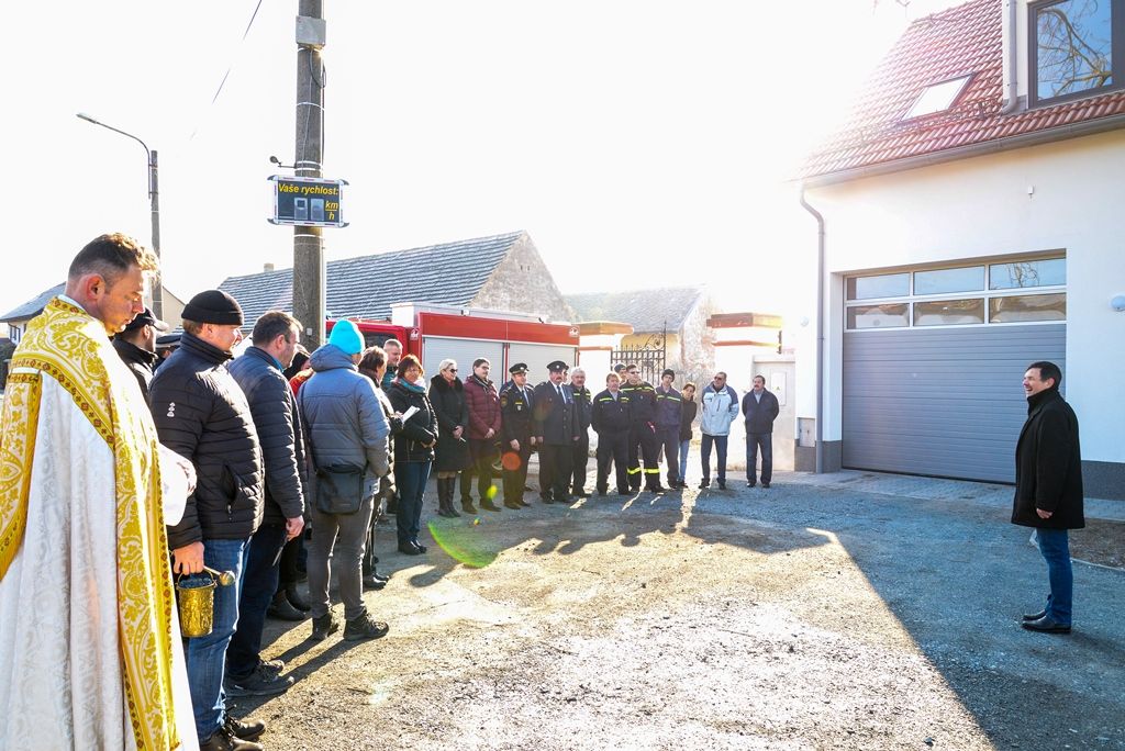 Malesice mají nově opravenou zbrojnici (foto: M. Pecuch, 13.2.2018)