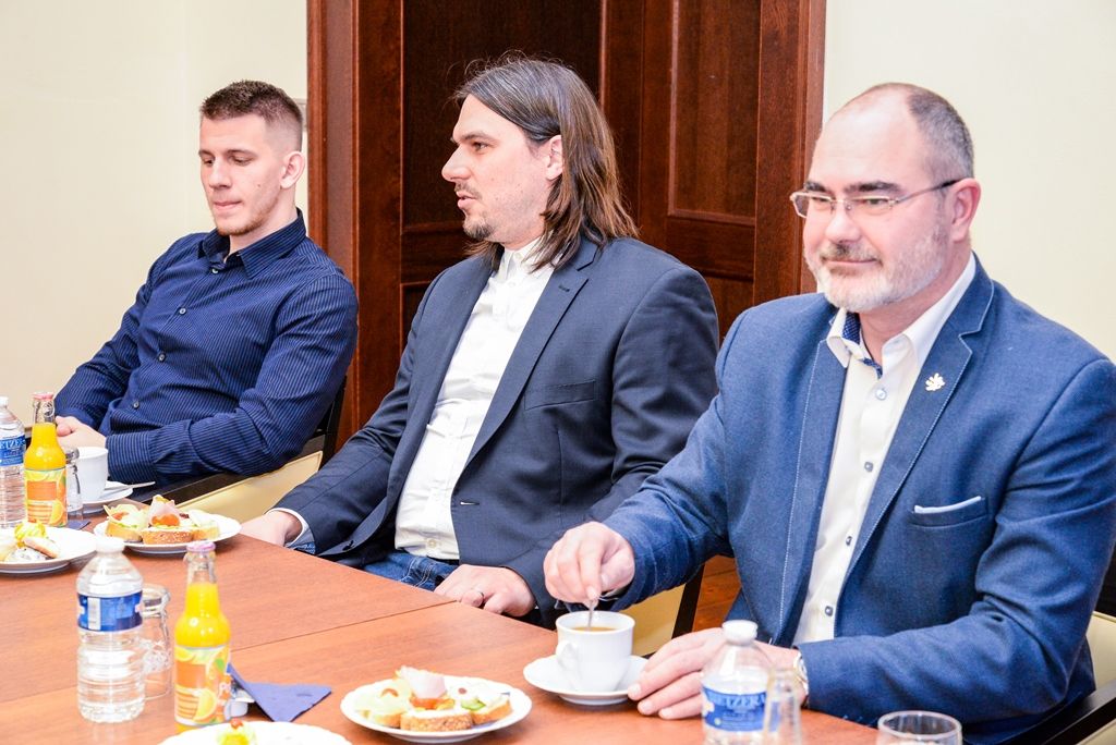 Přijetí futsalistů SK Interobalu Plzeň (foto: M. Pecuch, 21.3.2018)