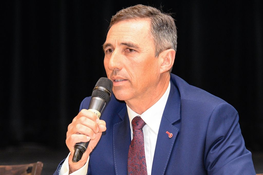 Lidé diskutovali o fúzi městské teplárny s Plzeňskou energetikou (foto: M. Pecuch, 28.3.2018)