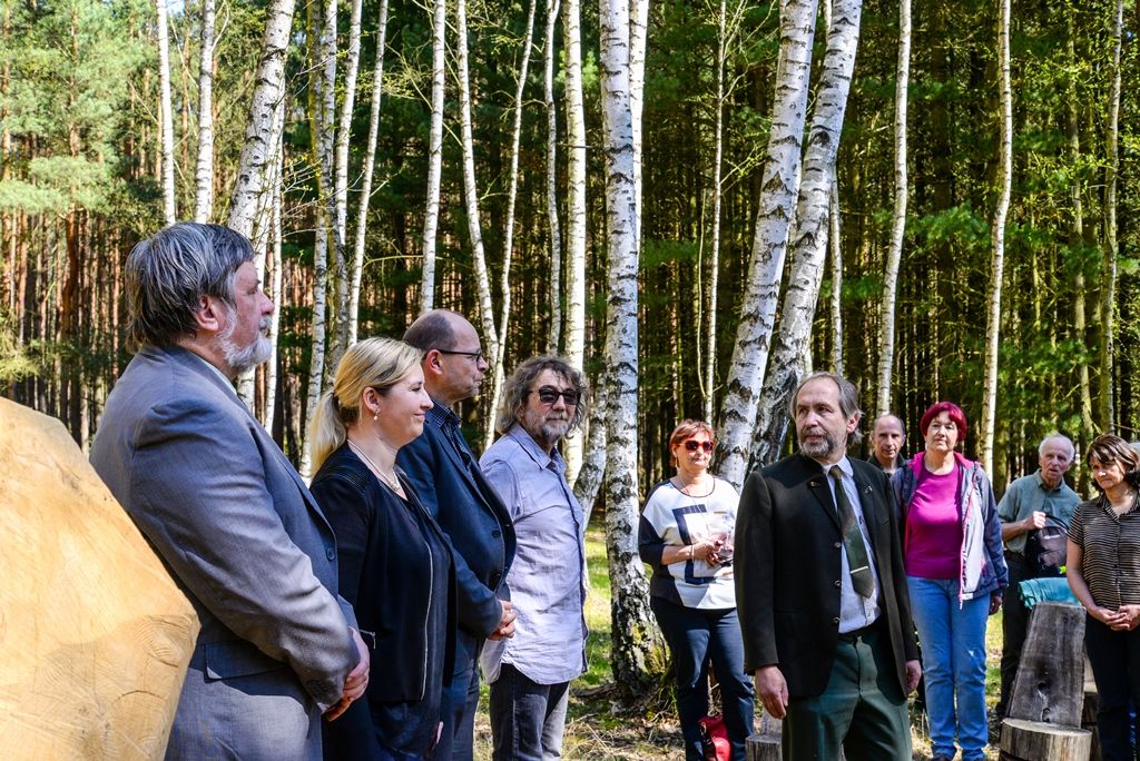 Profesor Sigmond má na Sofronce pamětní desku (foto: M. Pecuch, 18.4.2018)