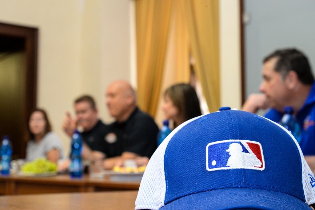 Do Plzně zavítal slavný baseballista Cal Ripken (foto: M. Pecuch, 22.4.2018)