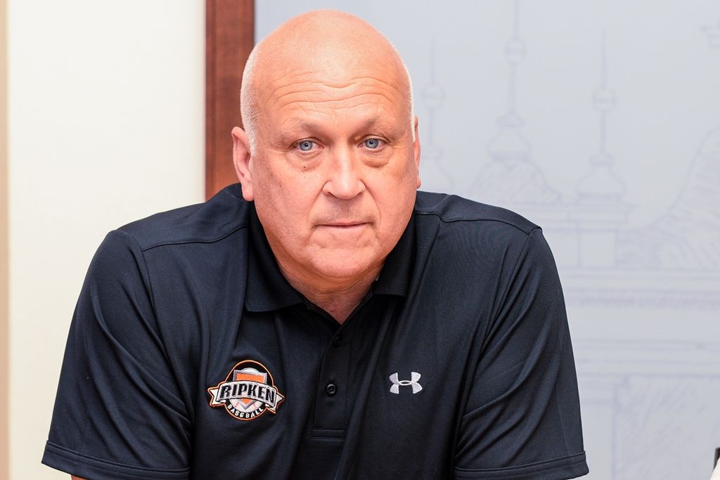 Do Plzně zavítal slavný baseballista Cal Ripken (foto: M. Pecuch, 22.4.2018)