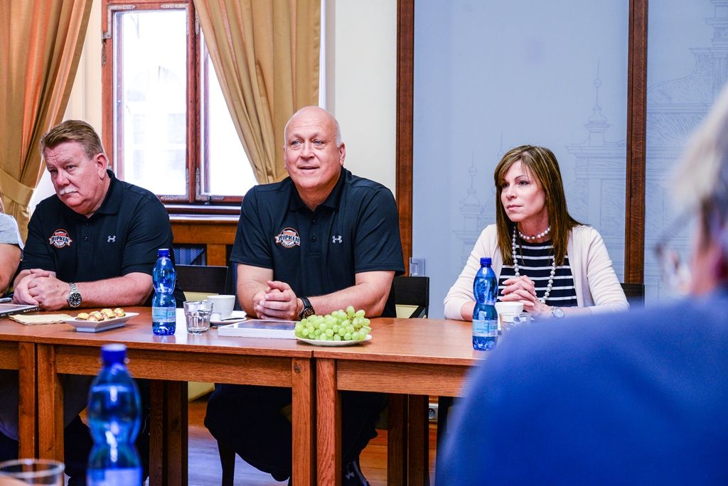 Do Plzně zavítal slavný baseballista Cal Ripken (foto: M. Pecuch, 22.4.2018)