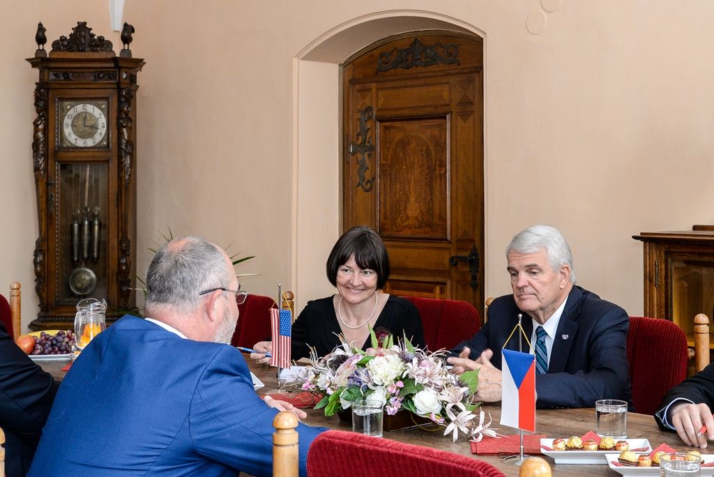 Slavnosti svobody 2018 - Americký velvyslanec přijel na zahájení Slavností svobody (foto: M. Pecuch, 3.5.2018)