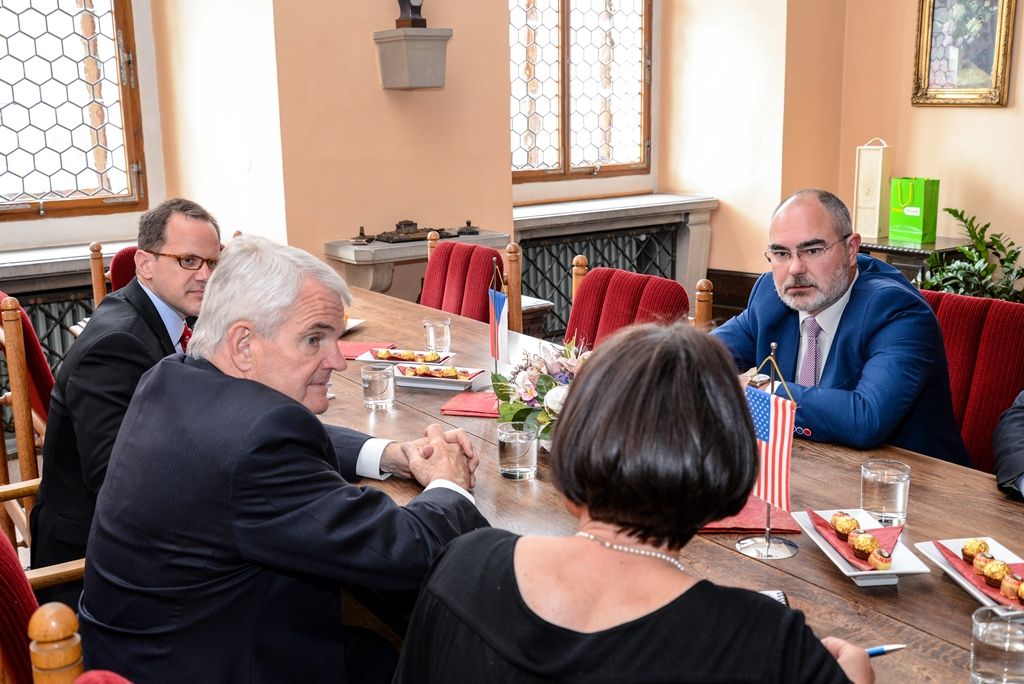 Slavnosti svobody 2018 - Americký velvyslanec přijel na zahájení Slavností svobody (foto: M. Pecuch, 3.5.2018)