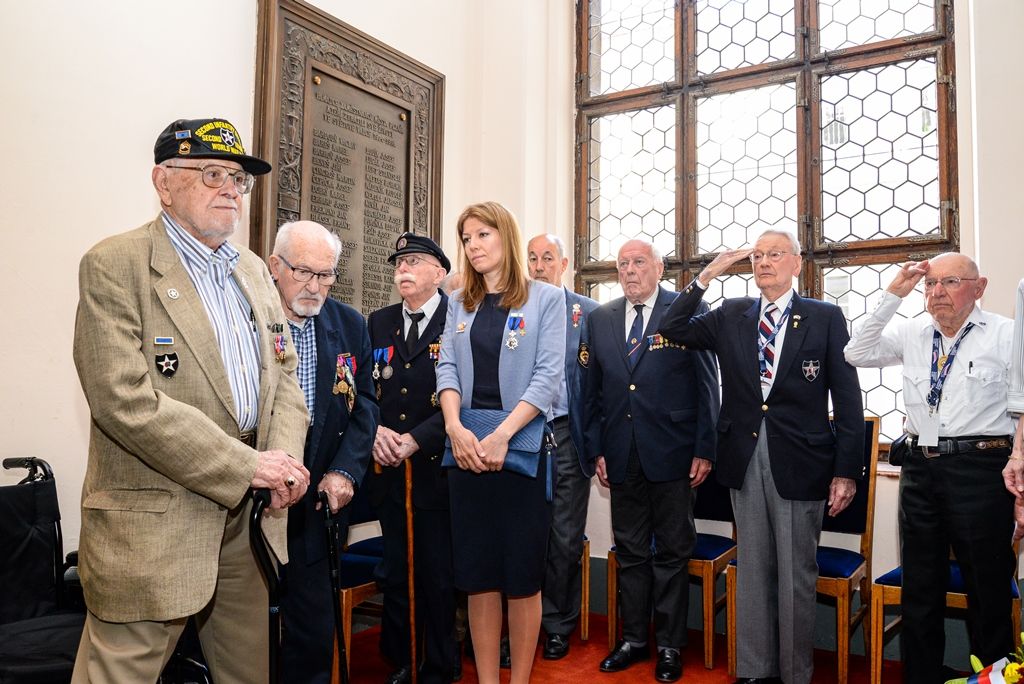 Slavnosti svobody 2018 - Přijetí velvyslanců USA a Belgie, pietní akt na plzeňské radnici (foto: M. Pecuch, 6.5.2018)