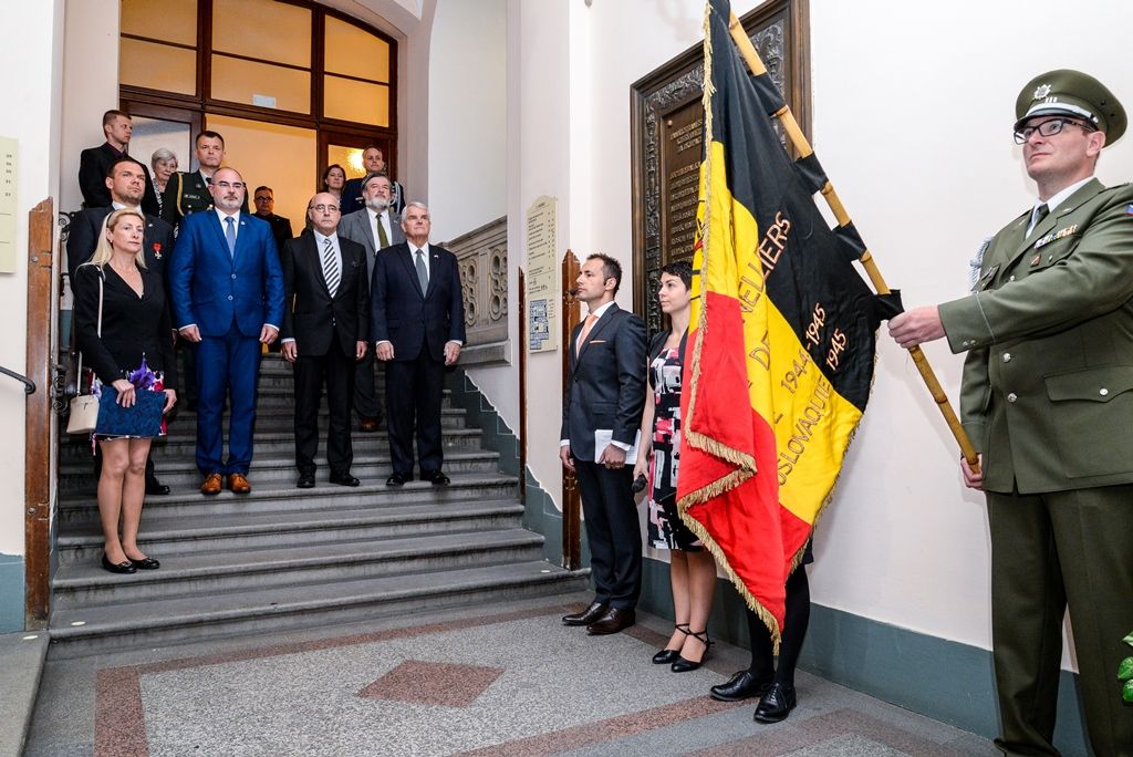 Slavnosti svobody 2018 - Přijetí velvyslanců USA a Belgie, pietní akt na plzeňské radnici (foto: M. Pecuch, 6.5.2018)