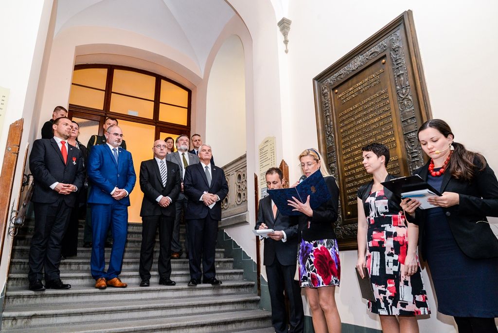 Slavnosti svobody 2018 - Přijetí velvyslanců USA a Belgie, pietní akt na plzeňské radnici (foto: M. Pecuch, 6.5.2018)