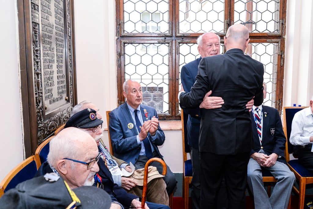 Slavnosti svobody 2018 - Přijetí velvyslanců USA a Belgie, pietní akt na plzeňské radnici (foto: M. Pecuch, 6.5.2018)