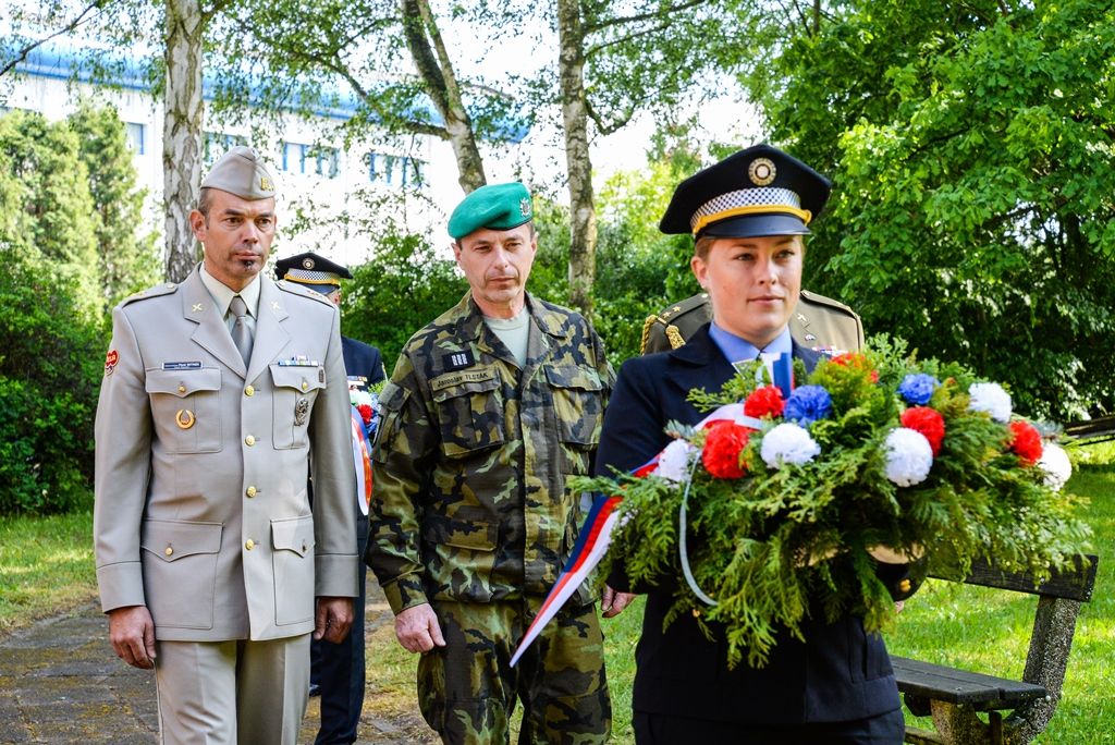 Slavnosti svobody 2018 - Pietní akty v ulici Hřbitovní a na střelnici Lobzy (foto: M. Pecuch, 9.5.2018)