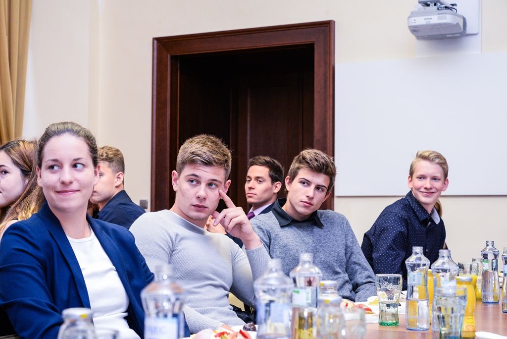 Primátor přijal úspěšné plavkyně a plavce (foto: M. Pecuch, 17.5.2018)