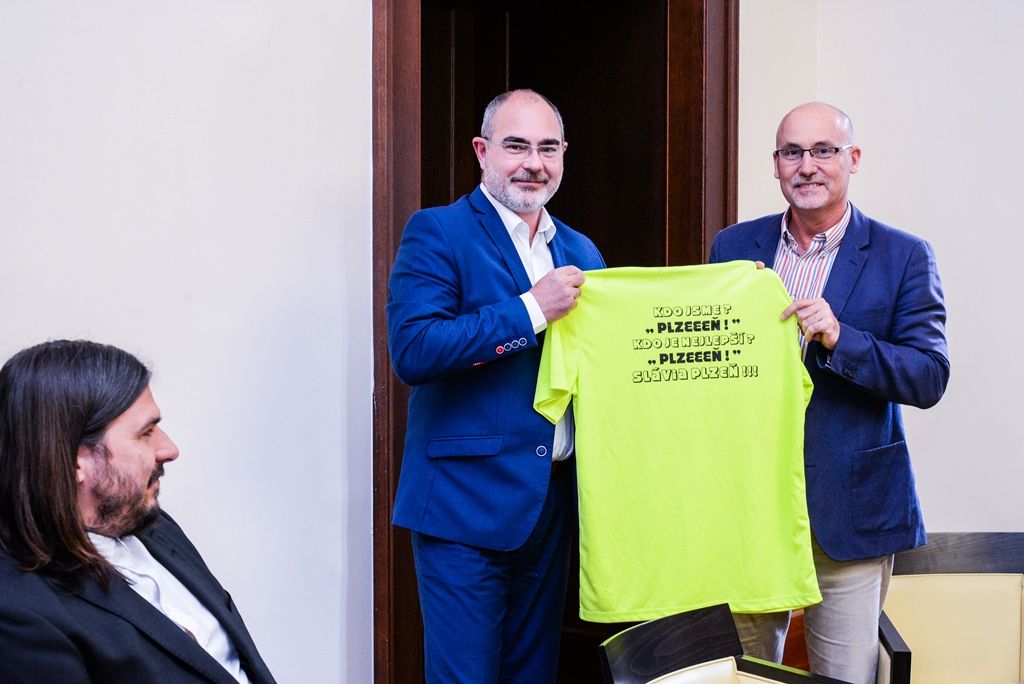 Primátor přijal úspěšné plavkyně a plavce (foto: M. Pecuch, 17.5.2018)