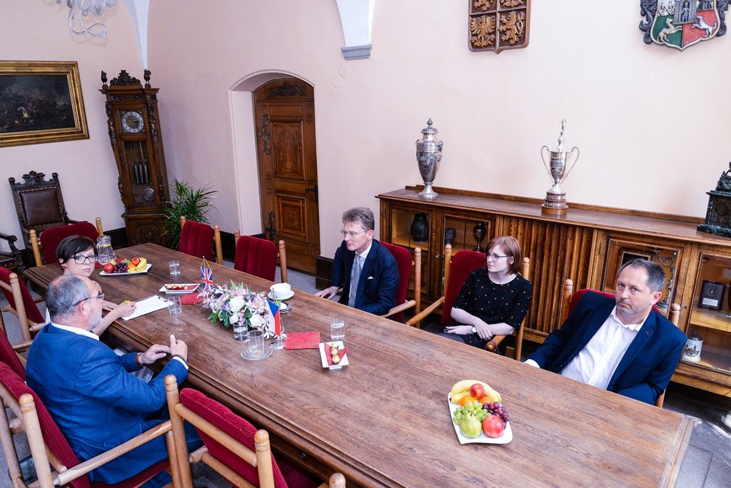 Britský velvyslanec zavítal na plzeňskou radnici (foto: M. Pecuch, 31.5.2018)