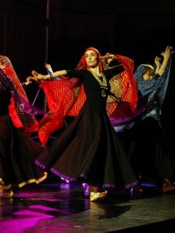 Slavnostní zakončení 27. Smetanovských dnů se odehrálo ve znamení exotického tance a hudby