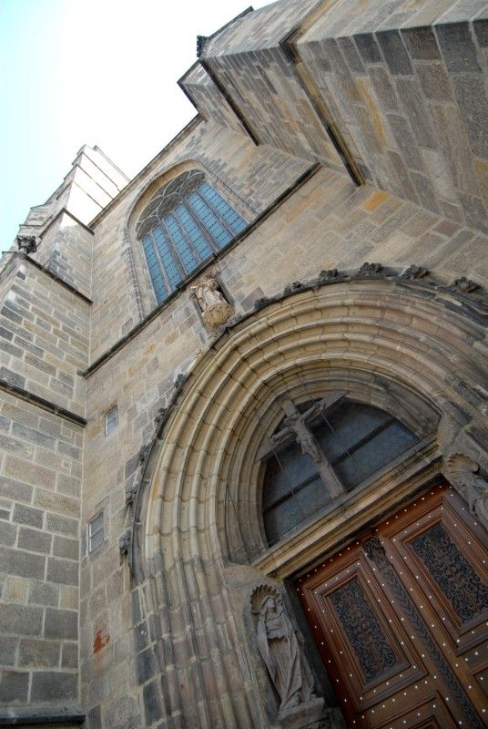 Pohled na Plzeň z věže katedrály sv. Bartoloměje (9. 3. 2011)