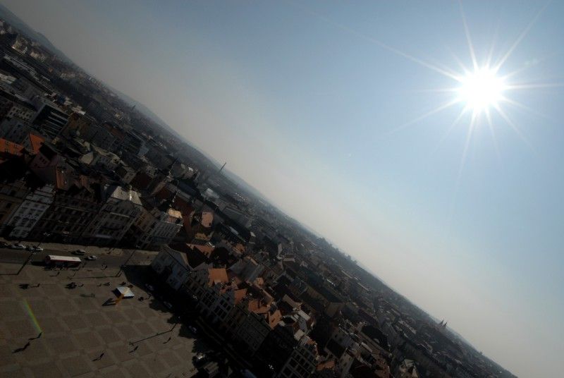 Pohled na Plzeň z věže katedrály sv. Bartoloměje (9. 3. 2011)