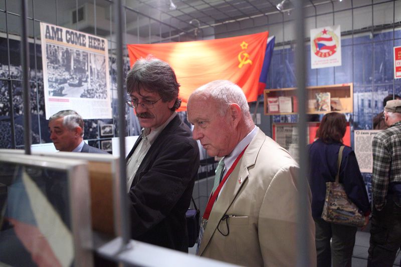 Patton Memorial Pilsen nabídlo návštěvníkům Slavností svobody 2010 vedle stálé expozice památníku americké také doprovodný program, výstavu „Plzeň tančí boogie-woogie“ a výstavu partnerských muzeí „Národní vojensko-historické muzeum Diekirch“ a General Patton Memorial Museum Ettelbruck. Nedílnou součástí letošních oslav byla tradiční prodejní akce sběratelů historického vojenství „Militaria burza“ ve Velkém sále KD Peklo.