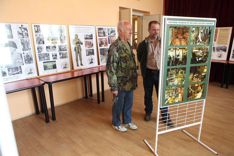Patton Memorial Pilsen nabídlo návštěvníkům Slavností svobody 2010 vedle stálé expozice památníku americké také doprovodný program, výstavu „Plzeň tančí boogie-woogie“ a výstavu partnerských muzeí „Národní vojensko-historické muzeum Diekirch“ a General Patton Memorial Museum Ettelbruck. Nedílnou součástí letošních oslav byla tradiční prodejní akce sběratelů historického vojenství „Militaria burza“ ve Velkém sále KD Peklo.