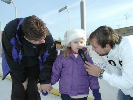 Unikátní kluziště s bruslařskou dráhou v Centrálním parku na Lochotíně.