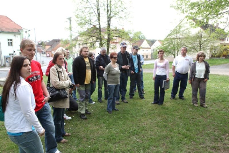 Město Plzeň nabídlo také v roce 2010 zájemcům výlety po místech spojených s významnými momenty II. světové války nazvané příznačně Jaro 1945.