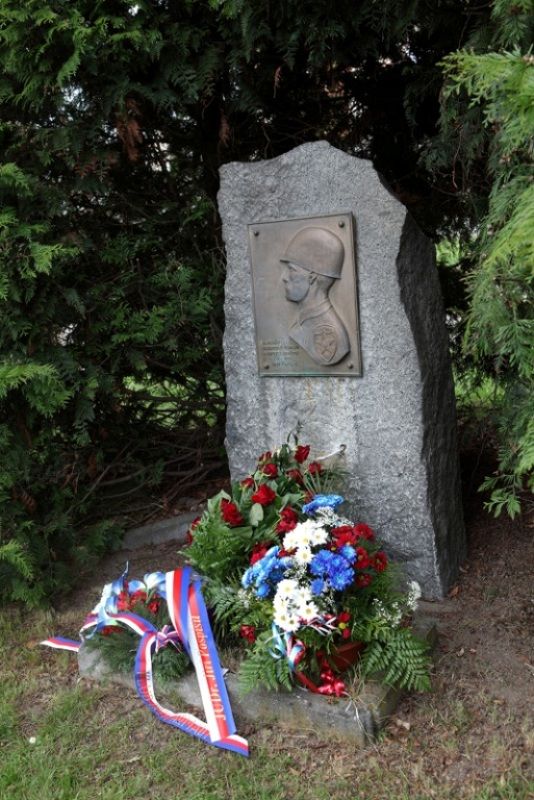 Město Plzeň nabídlo také v roce 2010 zájemcům výlety po místech spojených s významnými momenty II. světové války nazvané příznačně Jaro 1945.