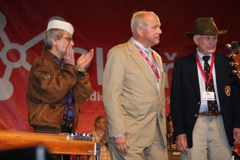 V rámci kulturního programu se na plzeňském náměstí Republiky představili mimo jiné Jan Vyčítal & Zelenáči, skupiny Taxmeni, Cop, BlueGate, Michal Tučný Revival nebo Jack Daniel. Nejvíce pozornosti přitahovali hosté nejvzácnější – váleční veteráni. Do atmosféry dnů osvobození přenesla návštěvníky i taneční zábava v retro stylu se skupinou Louisovi sirotci.
Slavnosti svobody  uzavřel v Plzni 6. května 2010 večer velký ohňostroj, který přihlížející diváci v závěru ocenili potleskem. Předcházel mu kulturní program v sadovém okruhu města, ve kterém se představili lidé v dobovém oblečení, zahrála černošská kapela s Marilyn Monroe a stepaři, dále skupiny Foligno, His Blue Star, Konrádyho malá dudácká kapela, Láďa Kerndl a Milan Benedikt Karpíšek. V ulicích byli také herci, kteří návštěvníkům přiblížili, jak vypadal život tehdejších obyvatel města a také některé historické momenty.