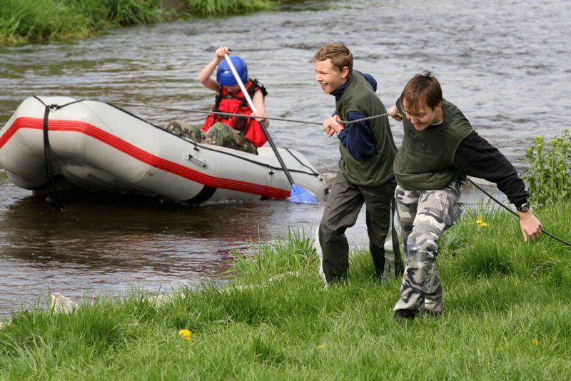 Studenti plzeňských škol se zapojili do druhého ročníku hry Osvoboď Plzeň. V prvním kole hry na týmy je čekal test znalostí, které se týkaly druhé světové války, osvobození Plzně a Slavností svobody. Dvanáct nejúspěšnějších družstev postoupilo do druhého kola.  Finálové boje se konaly 1. května 2010 v rámci programu Slavností svobody. Zvítězilo družstvo studentů nazvané Rangers, kterému se podařilo obhájit vítězství z předchozího ročníku. Vítězné družstvo čekal dvoudenní pobyt ve Vojenském výcvikovém prostoru Libavá, kde se na svoji misi v Afghánistánu připravoval 6. kontingent provinčního rekonstrukčního týmu Logar.