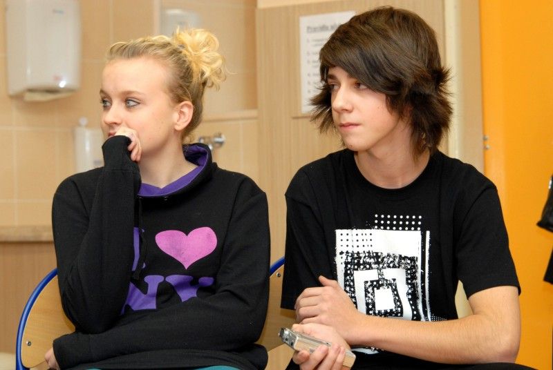 V době svého vzniku v roce 1972 byla 28. základní škola na Doubravce největší institucí svého druhu v kraji. Dnes do ní chodí 370 žáků a ve městě patří k těm menším. Členové místního školního parlamentu měli ve čtvrtek 22. listopadu 2012 unikátní příležitost zúčastnit se diskuze s primátorem Martinem Baxou a na cokoliv se ho zeptat.