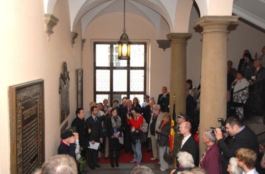 Slavnosti svobody 2011 - Pietní akt na schodišti plzeňské radnice