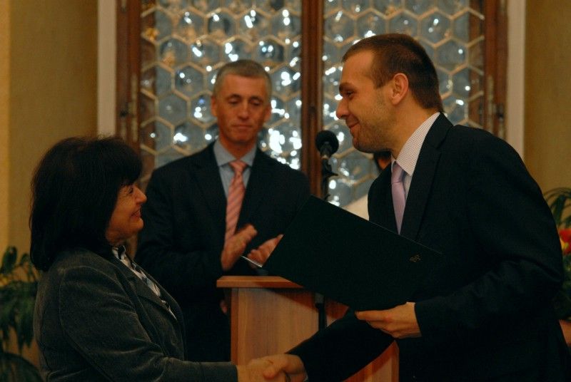 Držiteli Ceny Bohumila Polana za rok 2011 se stali (23.11.2012) Jaroslava Eichackerová-Málková za básnickou sbírku Stopy v povětří a Karel Trinkewitz za prózu Jak jsem potkal básníky. Porota v čele s Jiřím Staňkem udělila rovněž dvě čestná uznání, a to básnické sbírce O čem jde řeč autora Romana Kníže a próze s názvem V srpnové žízni od Jana Sojky.