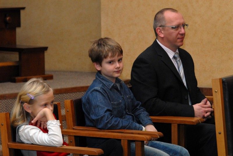 Ve středu 5. prosince 2012 se uskutečnilo v obřadní síni soutěžní klání deseti nejlepších za účasti tvůrců - dětí a zástupců jednotlivých škol. Porota ve složení primátor Martin Baxa, radní pro oblast školství, mládeže, sportu a životního prostředí Irena Rottová, vedoucí odboru školství, mládeže a tělovýchovy plzeňského magistrátu Eva Prokopová a moderátor televize ZAK Viktor Nový, který býval televizním reportérem, po zhlédnutí všech deseti reportáží rozhodla o třech nejlepších.