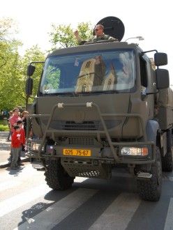 Přehlídka amerických historických vojenských vozidel a současné vojenské techniky Armády ČR