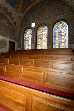 V doprovodu primátora Martina Baxy a náměstkyně Evy Herinkové si se zájmem prohlédl americký velvyslanec Norman Eisen při své první návštěvě Plzně Velkou synagogu, druhou největší v Evropě a třetí největší na světě, jejíž základní kámen byl položen 2. prosince 1888. Stranou nezůstala ani Stará synagoga, která byla postavena v letech 1858 – 1859.