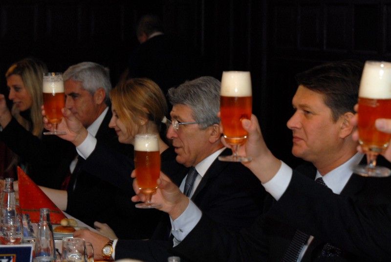 Setkání u slavnostního oběda se uskutečnilo v den (6.12.2012) zápasu obou klubů v základní skupině Evropské ligy.