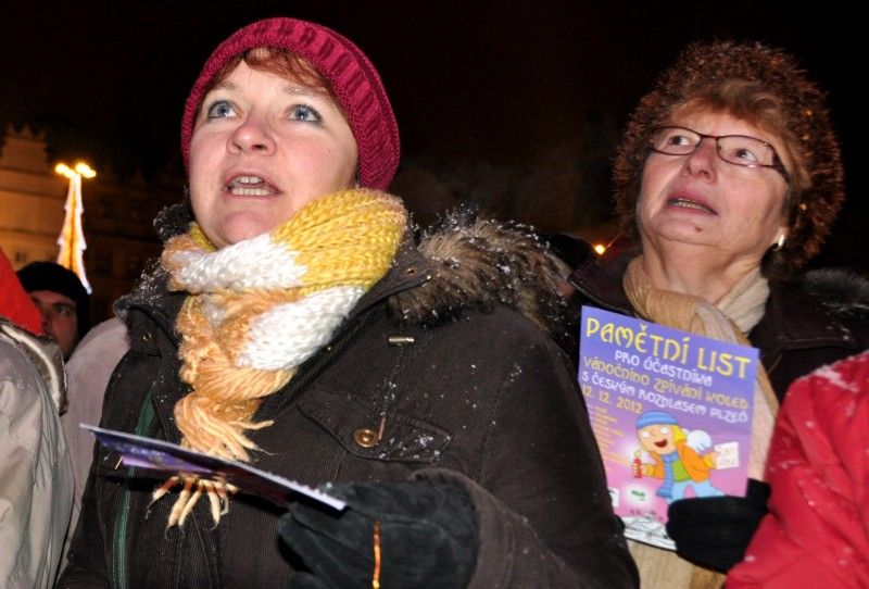 K tradičnímu zpívání koled se sešlo 3332 Plzeňanů