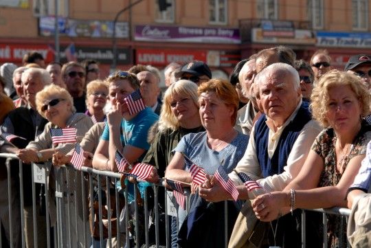 Stěžejní vzpomínková akce Slavností svobody u památníku Díky, Ameriko! se konala v přítomnosti několika stovek Plzeňanů a všech válečných veteránů, kteří do Plzně přijeli.