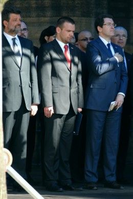 Stěžejní vzpomínková akce Slavností svobody u památníku Díky, Ameriko! se konala v přítomnosti několika stovek Plzeňanů a všech válečných veteránů, kteří do Plzně přijeli.