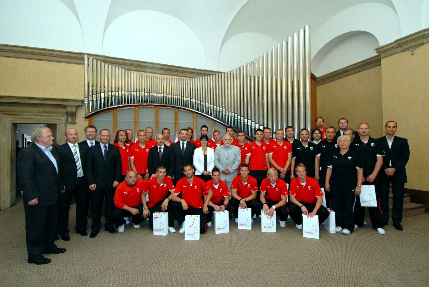 Mistra ČR 2010/2011 ve fotbale přijalo na radnici vedení města