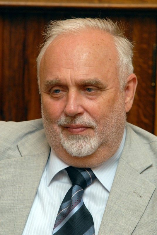 Cenu 1. června převzala na slavnostním zasedání Zastupitelstva města Plzně v obřadní síni plzeňské radnice Dana Němcová.

Po převzetí ceny, jejíž součástí je kromě pamětního listu také symbol Dne prvního zvonění z dílny uměleckého kováře Bohuslava Ježdíka a originál uměleckého díla nazvaného Meditace od českého kreslíře a grafika Jiřího Kornatovského, poděkovala Dana Němcová především mladým lidem, kteří ji na cenu navrhli. Ocenila, že si všímají takových hodnot, které ona v životě vyznávala. „Vrcholem důstojnosti je svoboda a život v pravdě a o to musíme usilovat všichni, i sami za sebe,“ řekla Dana Němcová.

Primátor Martin Baxa ve svém slavnostním projevu mj. uvedl: „Spisovatel Orwell byl skutečně vizionář, ukázalo se i u nás, že režim, který byl tak podobný Orwellově představě a jevil se jako neotřesitelný a věčný, se nakonec rozpadl v prach. Život jej zdolal.

Vážená paní Němcová, myslím si, že jste jednou z těch, kteří tu naději v sobě neustále nesou a jsou chvíle, kdy Vás potřebujeme slyšet i dne