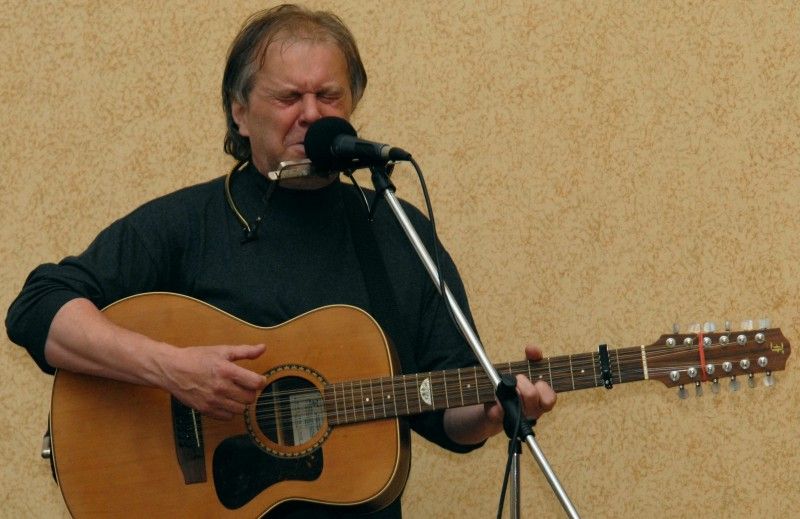 Cenu 1. června převzala na slavnostním zasedání Zastupitelstva města Plzně v obřadní síni plzeňské radnice Dana Němcová.

Po převzetí ceny, jejíž součástí je kromě pamětního listu také symbol Dne prvního zvonění z dílny uměleckého kováře Bohuslava Ježdíka a originál uměleckého díla nazvaného Meditace od českého kreslíře a grafika Jiřího Kornatovského, poděkovala Dana Němcová především mladým lidem, kteří ji na cenu navrhli. Ocenila, že si všímají takových hodnot, které ona v životě vyznávala. „Vrcholem důstojnosti je svoboda a život v pravdě a o to musíme usilovat všichni, i sami za sebe,“ řekla Dana Němcová.

Primátor Martin Baxa ve svém slavnostním projevu mj. uvedl: „Spisovatel Orwell byl skutečně vizionář, ukázalo se i u nás, že režim, který byl tak podobný Orwellově představě a jevil se jako neotřesitelný a věčný, se nakonec rozpadl v prach. Život jej zdolal.

Vážená paní Němcová, myslím si, že jste jednou z těch, kteří tu naději v sobě neustále nesou a jsou chvíle, kdy Vás potřebujeme slyšet i dne