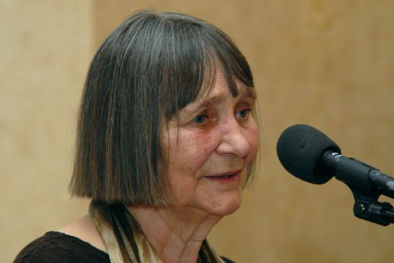 Cenu 1. června převzala na slavnostním zasedání Zastupitelstva města Plzně v obřadní síni plzeňské radnice Dana Němcová.

Po převzetí ceny, jejíž součástí je kromě pamětního listu také symbol Dne prvního zvonění z dílny uměleckého kováře Bohuslava Ježdíka a originál uměleckého díla nazvaného Meditace od českého kreslíře a grafika Jiřího Kornatovského, poděkovala Dana Němcová především mladým lidem, kteří ji na cenu navrhli. Ocenila, že si všímají takových hodnot, které ona v životě vyznávala. „Vrcholem důstojnosti je svoboda a život v pravdě a o to musíme usilovat všichni, i sami za sebe,“ řekla Dana Němcová.

Primátor Martin Baxa ve svém slavnostním projevu mj. uvedl: „Spisovatel Orwell byl skutečně vizionář, ukázalo se i u nás, že režim, který byl tak podobný Orwellově představě a jevil se jako neotřesitelný a věčný, se nakonec rozpadl v prach. Život jej zdolal.

Vážená paní Němcová, myslím si, že jste jednou z těch, kteří tu naději v sobě neustále nesou a jsou chvíle, kdy Vás potřebujeme slyšet i dne