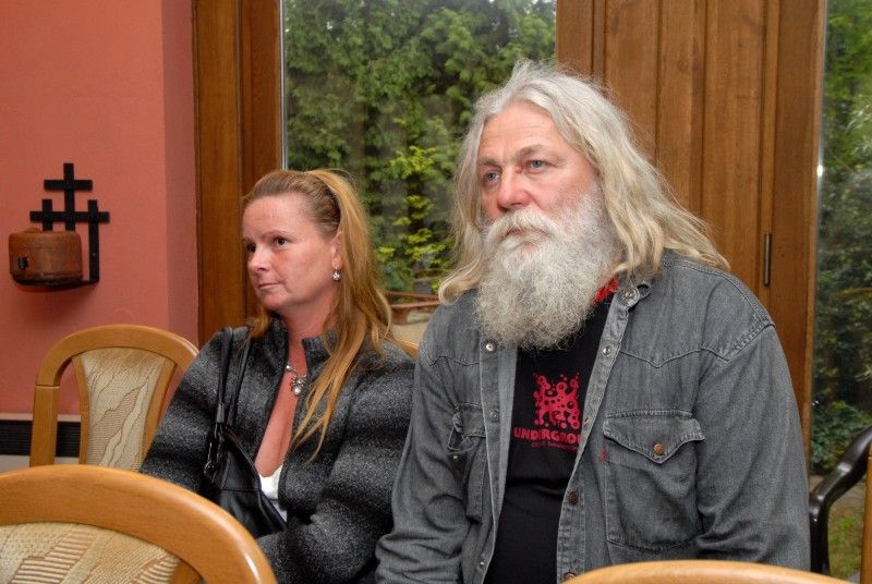 Meditační zahrada - Životní dílo politického vězně 50. let Luboše Hrušky. Za dobu 40 let vznikl ojedinělý areál se stovkami vzácných jehličnanů a s monumentální Křížovou cestou akademického sochaře R. Podrázského. Součástí zahrady kaple sv. M. Kolbeho.