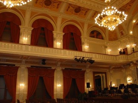 Staronový interiér Měšťanské besedy