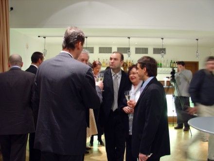 Křižíkův salónek se zaplnil hosty ihned po jeho slavnostním otevření